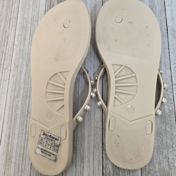 Juicy Couture Women’s Rhea Nude Plastic Sandal Rhinestone Crown Pearl Detail   6 - Picture 9 of 9